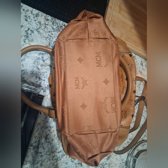 MCM Brown Leather Shoulder Bag - Picture 9 of 11